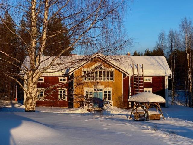 Korvala Log Cabins Экстерьер фото